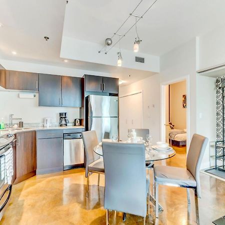 Luxury 2Br Condo - King Bed - Stunning City Views YYC 외부 사진
