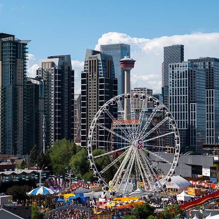 Luxury 2Br Condo - King Bed - Stunning City Views YYC 외부 사진