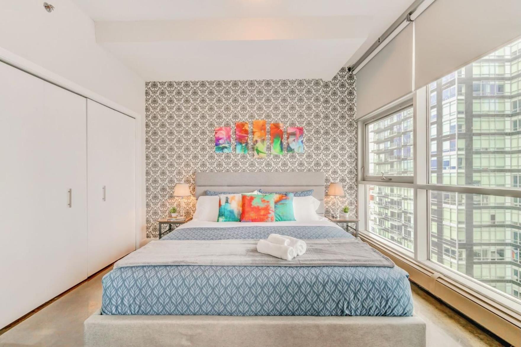Luxury 2Br Condo - King Bed - Stunning City Views YYC 외부 사진