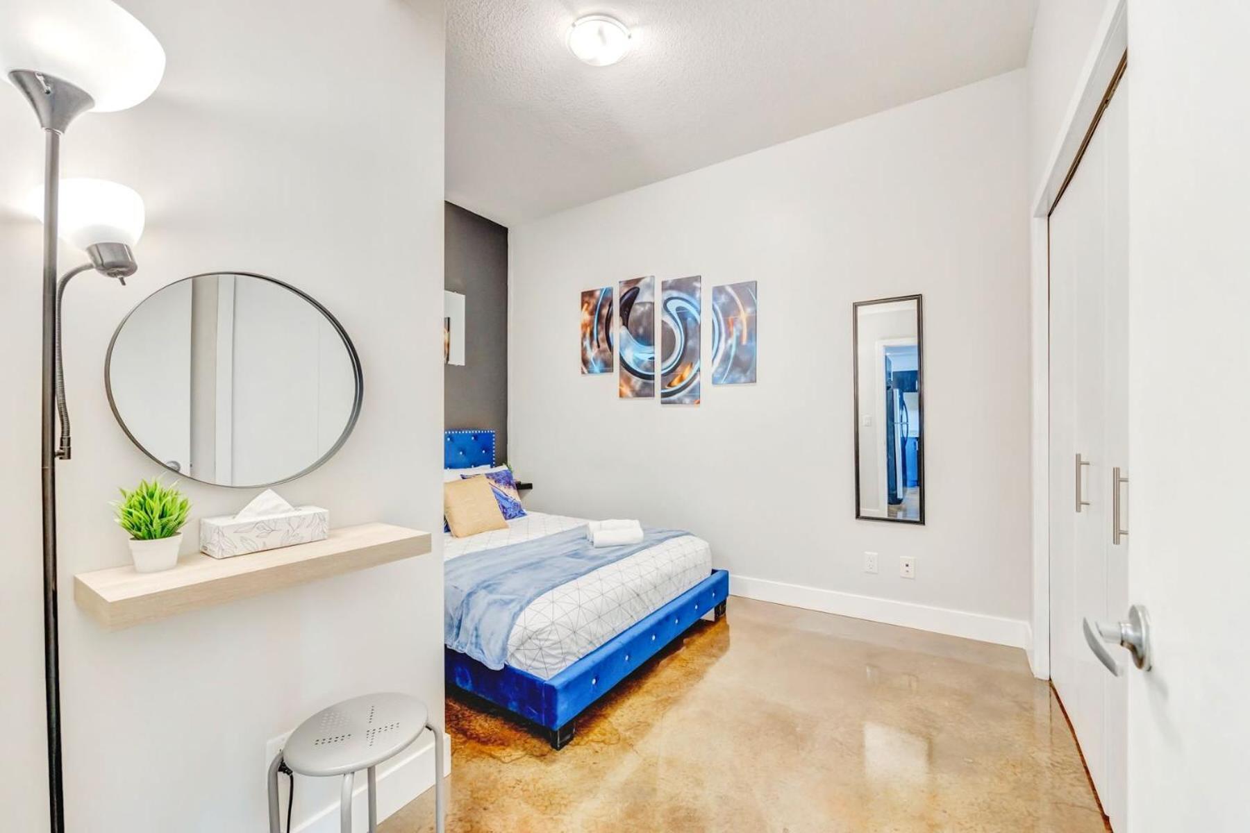 Luxury 2Br Condo - King Bed - Stunning City Views YYC 외부 사진